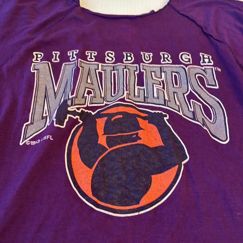 Vintage Pittsburgh Maulers Purple Graphic T-Shirt women’s cut off
